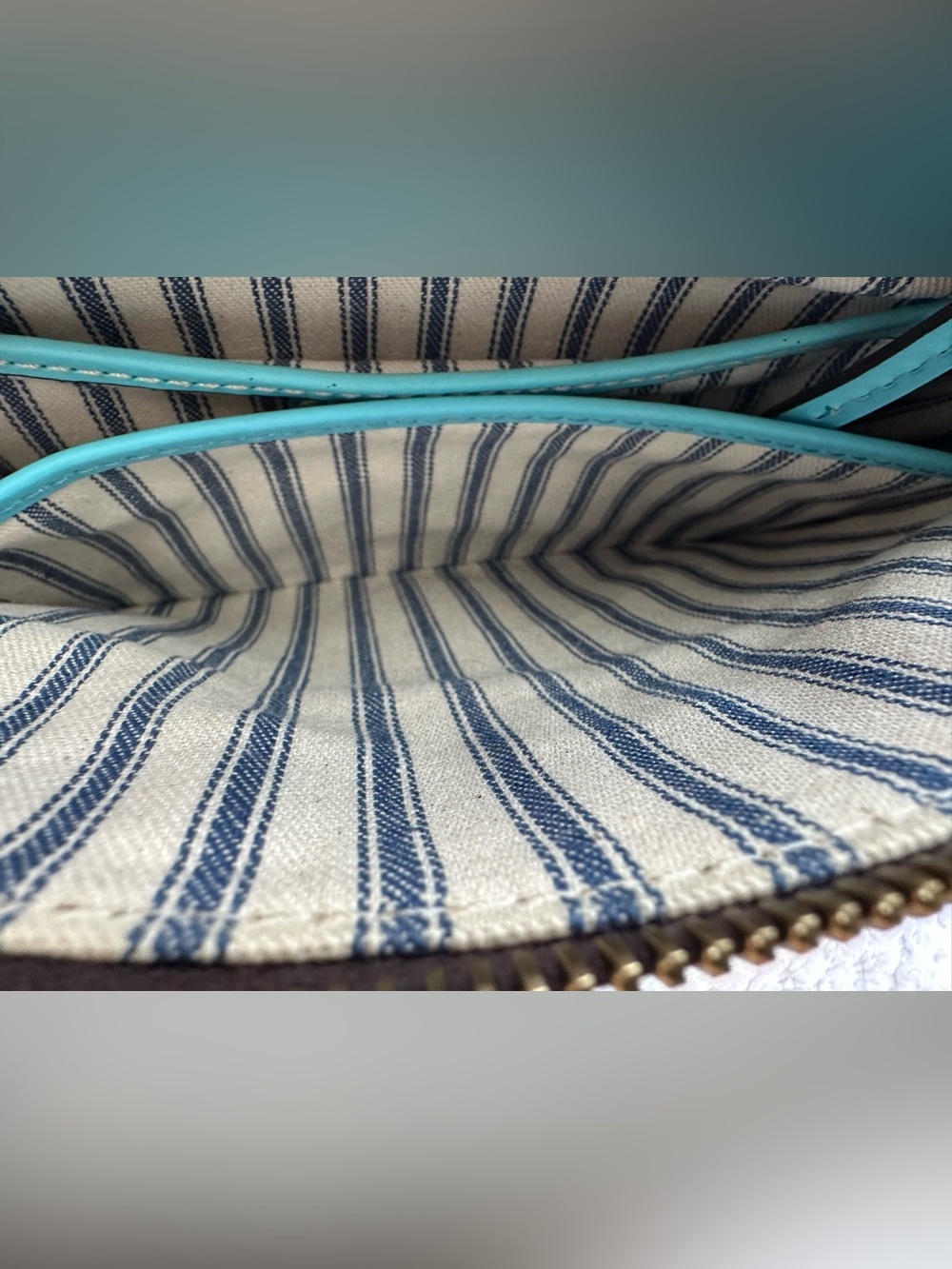 Dooney & Bourke Smooth Leather Small Domed Zip Crossbody Bag Turquoise - Picture 9 of 11